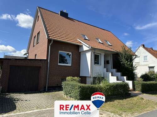 Foto - Haus zum Kaufen in Bröckel 265.000,00 € 221 m²