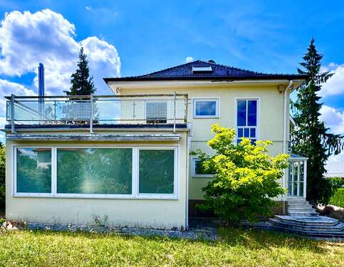 Foto - Haus zum Kaufen in Stuttgart-Botnang 1.495.000,00 € 210 m²