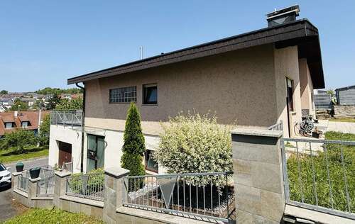 Foto - Haus zum Kaufen in Lauda-Königshofen 445.000,00 € 250 m²