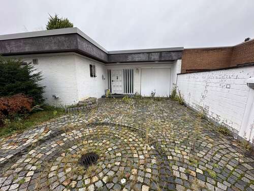 Foto - Haus zum Kaufen in Kaarst 630.000,00 € 280 m²