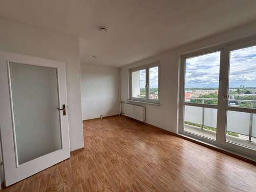 Foto - Wohnung zum Mieten in Halle (Saale) 349,00 € 57 m²