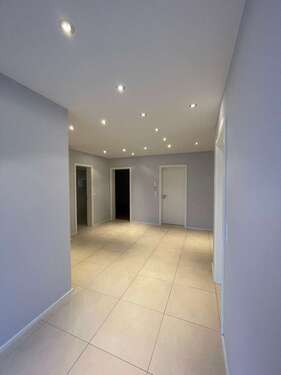 Foto - Haus zum Mieten in Weilerbach 2.950,00 € 295 m²