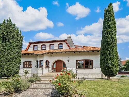 Foto - Haus zum Kaufen in Zwickau 795.000,00 € 258.64 m²