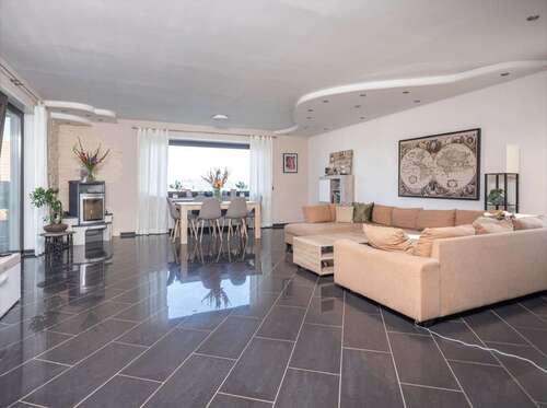 Foto - Haus zum Kaufen in Schmelz 440.000,00 € 240 m²