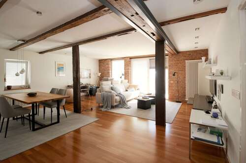 Foto - Haus zum Kaufen in Metzingen 1.390.000,00 € 470 m²