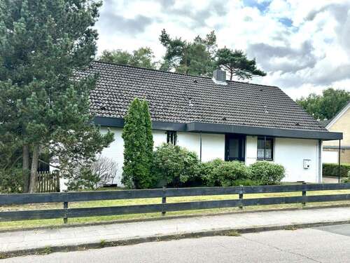 Foto - Haus zum Kaufen in Wedel 649.000,00 € 112.8 m²