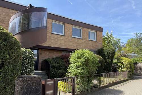 Foto - Haus zum Kaufen in Frankfurt am Main 749.000,00 € 254 m²