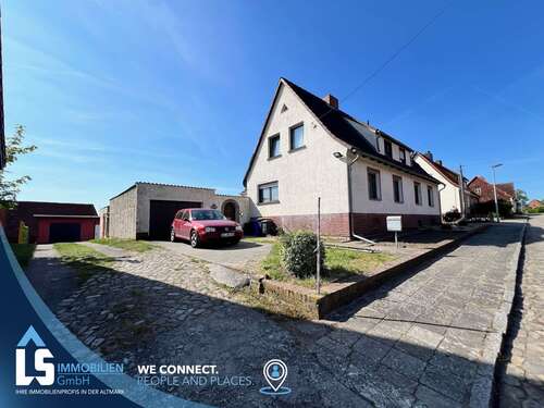 Foto - Haus zum Kaufen in Elbe-Parey 85.000,00 € 97.4 m²