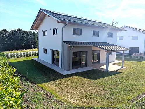 Foto - Haus zum Kaufen in Winzer 599.000,00 € 161.94 m²