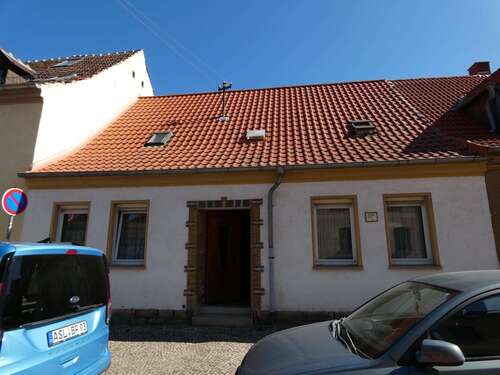 Foto - Haus zum Kaufen in Aschersleben 78.000,00 € 89 m²