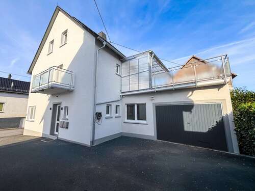 Foto - Haus zum Kaufen in Wirges 415.000,00 € 200 m²