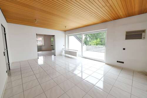 Foto - Wohnung zum Kaufen in Lage 130.000,00 € 93.04 m²