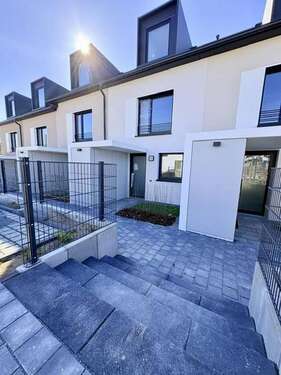 Foto - Haus zum Mieten in Stein 2.350,00 € 145 m²