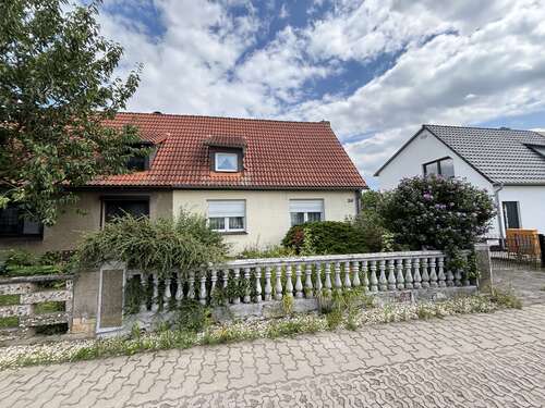 Foto - Haus zum Kaufen in Schkeuditz 170.000,00 € 103 m²