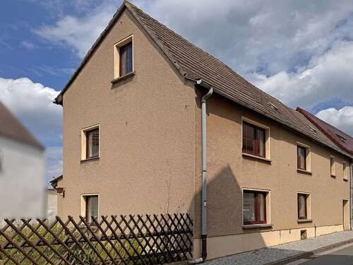 Foto - Haus zum Kaufen in Naumburg (Saale) 49.000,00 € 180 m²