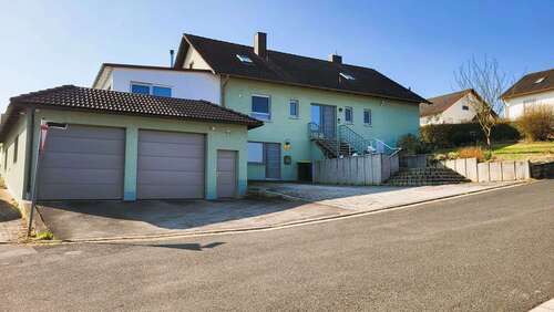 Foto - Haus zum Kaufen in Hofheim 475.000,00 € 179 m²