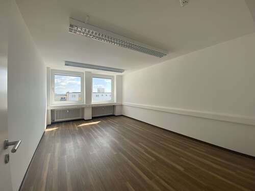 Foto - Büro in Gießen 425,00 € 22 m² - 425,00 EUR Kaltmiete, ca.  22,00 m²
