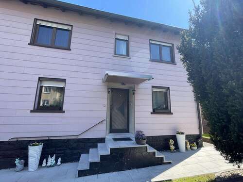 Foto - Haus zum Kaufen in Reichenberg 555.000,00 € 250 m²