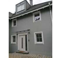 Haus zum Mieten in Gilching 2.750,00 € 137 m²