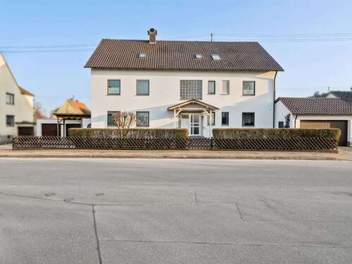 Foto - Haus zum Kaufen in Nördlingen 977.000,00 € 400 m²