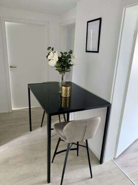 Foto - Wohnung zum Mieten in Hedelfingen 1 OG 500,00 € 18.7 m²