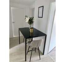 Wohnung zum Mieten in Hedelfingen 1 OG 500,00 € 18.7 m²