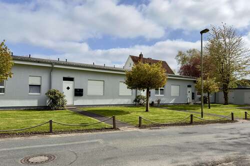 Foto - Haus zum Kaufen in Osten 1.200.000,00 € 753.03 m²