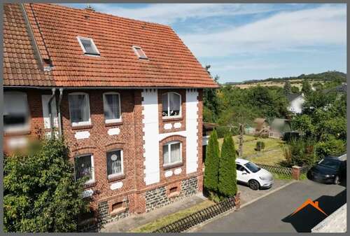 Foto - Haus zum Kaufen in Homberg 99.000,00 € 160 m²