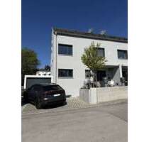 Haus zum Mieten in Augsburg 2.600,00 € 170 m²