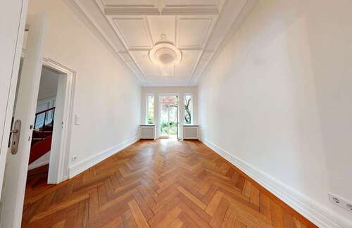 Foto - Haus zum Kaufen in Frankfurt am Main 4.400.000,00 € 180 m²