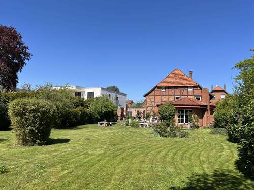 Foto - Haus zum Kaufen in Hemmingen 844.000,00 € 262 m²
