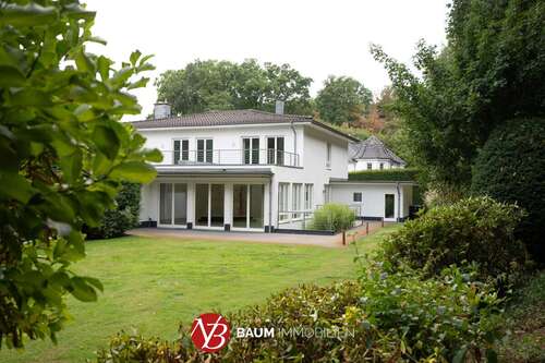 Foto - Haus zum Kaufen in Meerbusch 2.480.000,00 € 279 m²