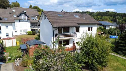 Foto - Haus zum Kaufen in Kreuztal 325.000,00 € 203 m²