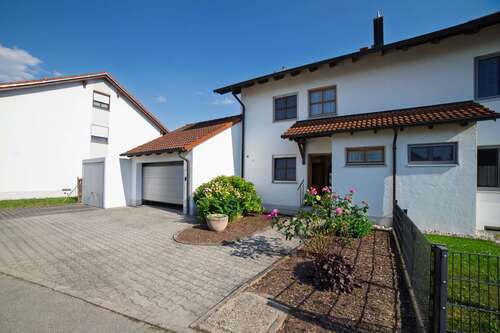 Foto - Haus zum Kaufen in Straßkirchen 420.000,00 € 164 m²