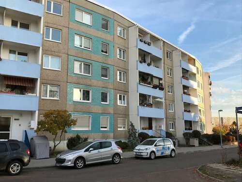 Foto - Wohnung zum Mieten in Halle (Saale) 500,00 € 100.54 m²