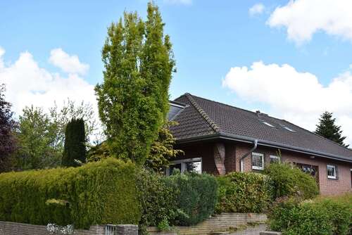 Foto - Haus zum Kaufen in Bredstedt 242.000,00 € 177 m²