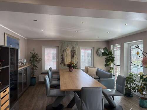 Foto - Haus zum Kaufen in Krummhörn 549.000,00 € 220 m²