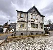 Haus zum Kaufen in Großbreitenbach 155.000,00 € 289 m²