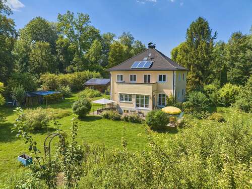 Foto - Haus zum Kaufen in Aschheim 1.900.000,00 € 228.24 m²