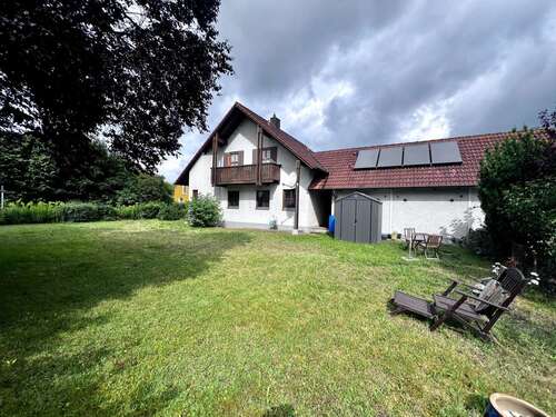 Foto - Wohnung zum Mieten in Regenstauf 650,00 € 82 m²
