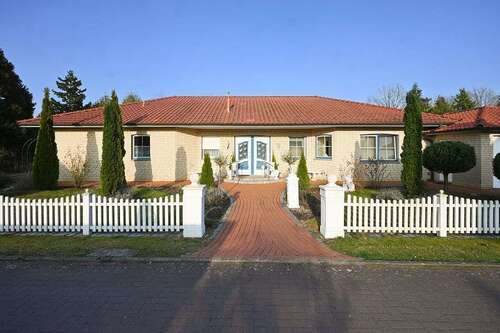 Foto - Haus zum Kaufen in Barenburg bei Sulingen 599.000,00 € 322.05 m²