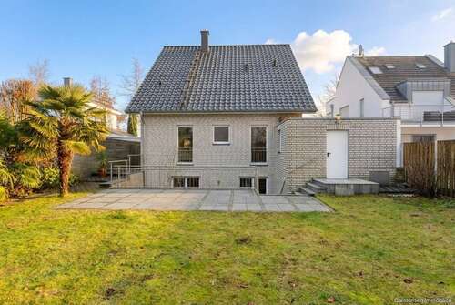 Foto - Haus zum Kaufen in Mönchengladbach 869.000,00 € 175.49 m²