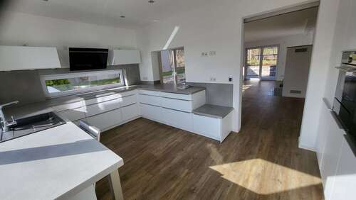 Foto - Wohnung zum Mieten in Petersberg 1.640,00 € 126 m²