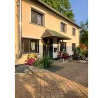 Haus zum Kaufen in Giershausen 475.000,00 € 189.49 m²