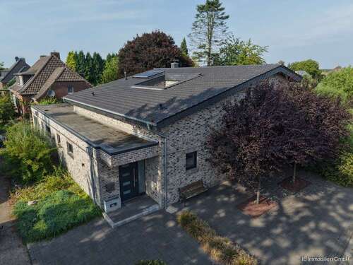 Foto - Haus zum Kaufen in Brüggen 829.000,00 € 189.15 m²