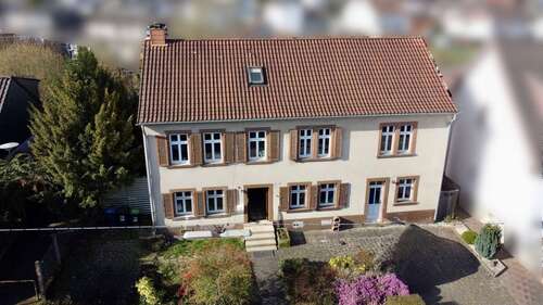 Foto - Haus zum Kaufen in Wadgassen 400.000,00 € 280 m²