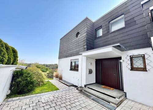 Foto - Haus zum Kaufen in Stuttgart 1.250.000,00 € 214 m²