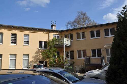 Foto - Wohnung zum Mieten in Halle 390,00 € 37 m²
