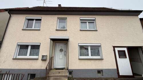 Foto - Haus zum Kaufen in Steinheim am Albuch 210.000,00 € 240 m²