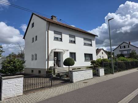 Foto - Haus zum Kaufen in Wallerfangen 438.000,00 € 149 m²